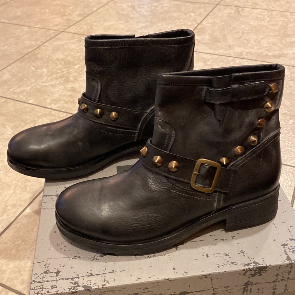 Biker boots!